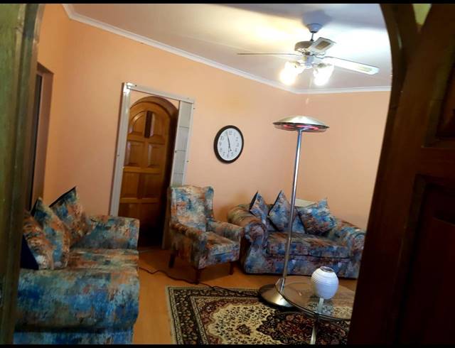4 BEDROOM HOUSE FOR SALE IN THREE RIVERS EAST